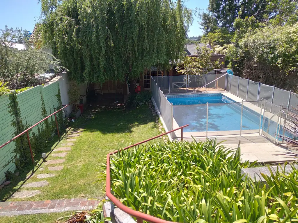 CASA EN VENTA EN UNA DE LAS ZONAS MAS LINDA DE TANDIL