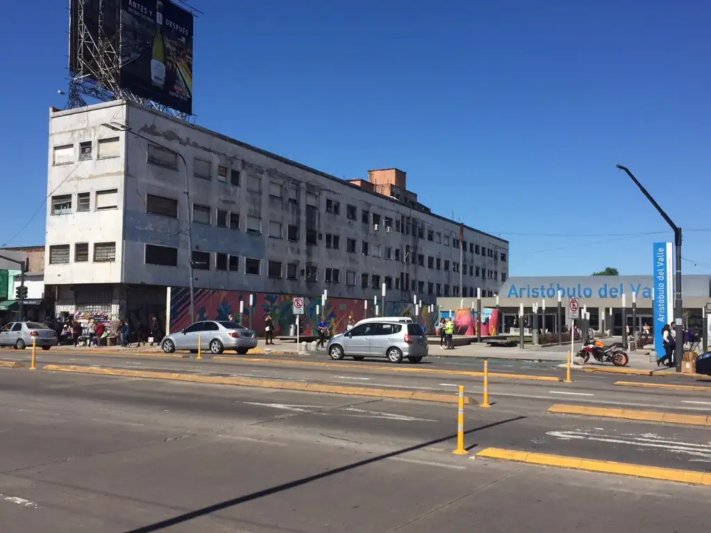 Edificio a reciclar sobre lote de 696 mts 2