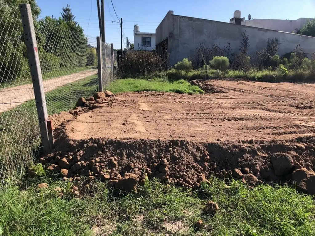 Dos lotes contiguos en Villa Parque Sicardi