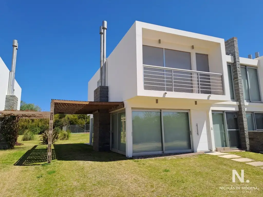 Casa en Alquiler de Verano en complejo con amenities Rincon del Indio