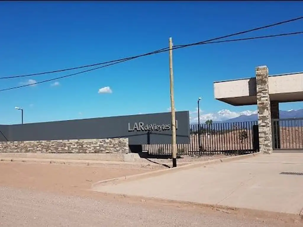 HERMOSA CASA A ESTRENAR 1 PLANTA BARRIO LAR DE VIEYTES III