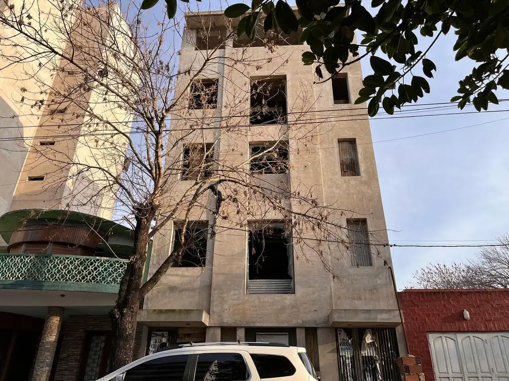 Edificio en construcción en venta en  La Plata - Dacal Bienes Raíces