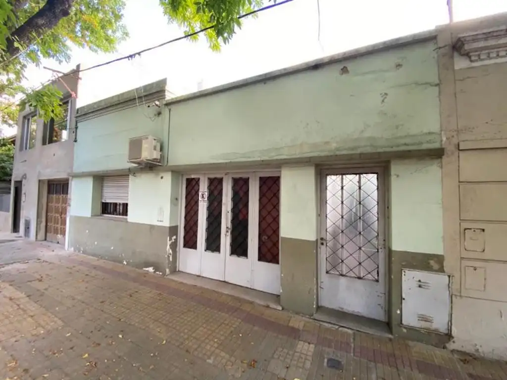 Casa en Venta en La Plata [Cod: 7253-52]