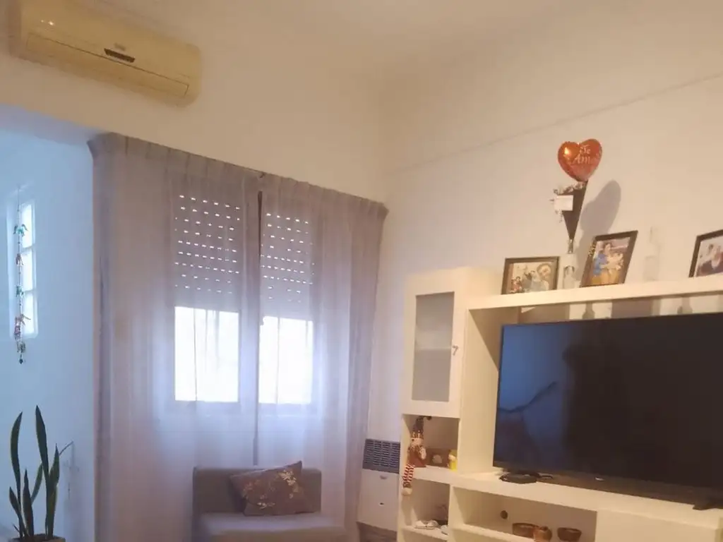 VENTA DEPARTAMENTO DE 3 AMBIENTES CON RENTA OLIVOS