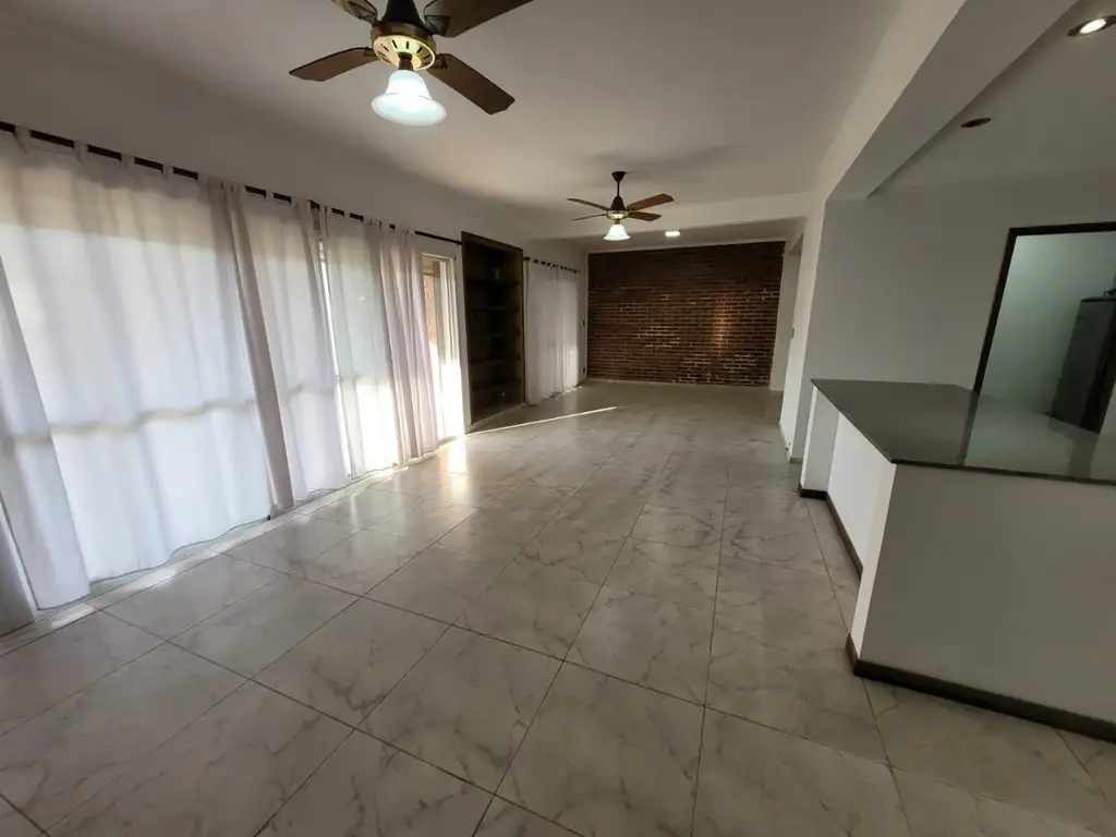 Vendo Hermosa casa en Barrio TDS 3 - Roldan