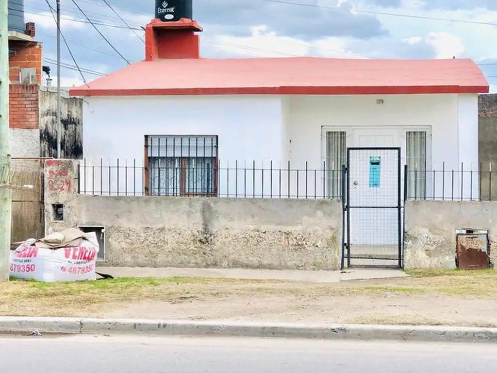 CASA 3 AMB EN BARRIO LIBERTAD