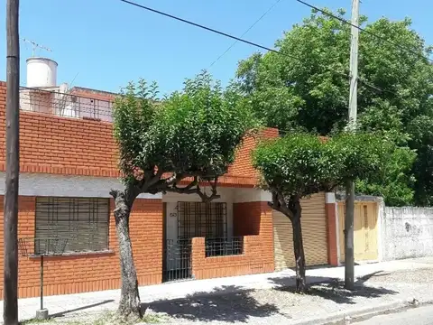 Casa  en Venta ubicado en Villa Loma Hermosa, Tres de Febrer