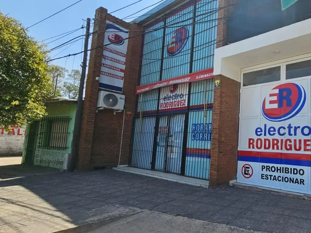 "IMPERDIBLE LOCAL COMERCIAL + DEPOSITO"