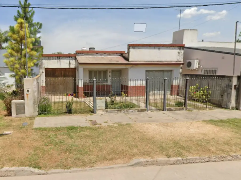 VENTA CASA 2 DORMITORIOS EN SAN JERONIMO NORTE