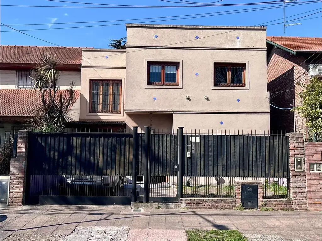 Casa en venta San Isidro 3 dormitorios La Calabria