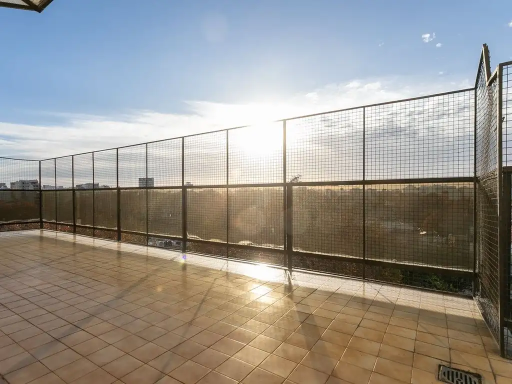 Hermoso Semipiso Terraza y Cochera 4 amb PURO SOL