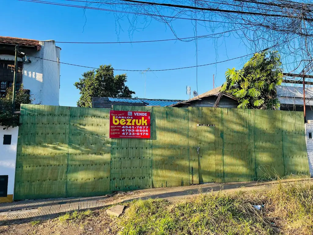 Terreno en venta en Martínez.