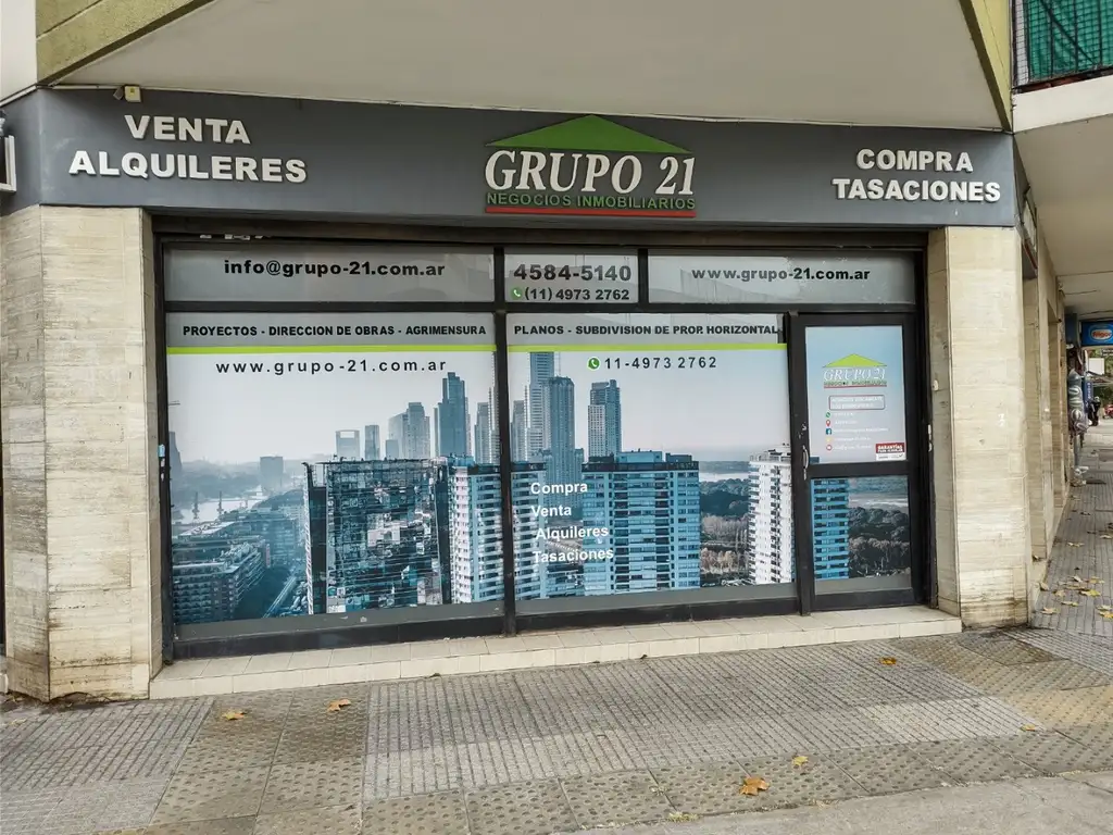 EXCELENTE LOCAL EN OCHAVA   63 m2 (FRENTE  A LA CANCHA ) nuevo valor