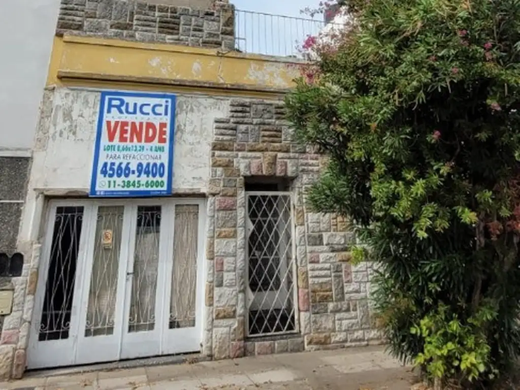 VENTA CASA MONTECASTRO