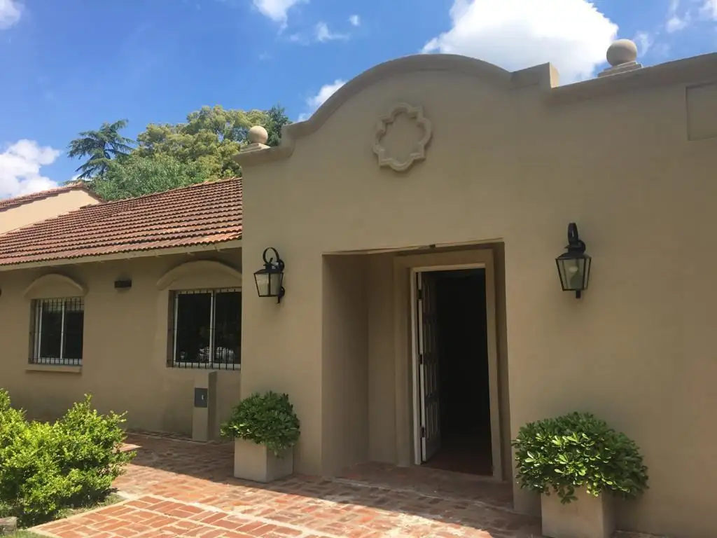 Casa   en Venta en El Remanso, Exaltación de la Cruz, G.B.A. Zona Norte