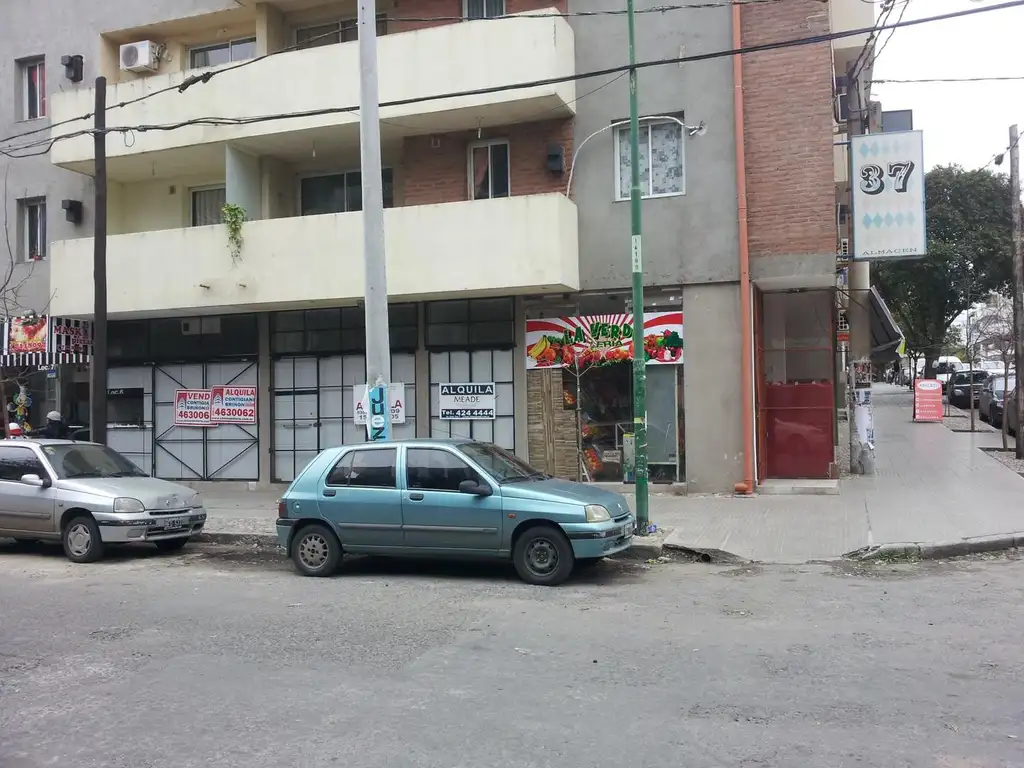 Local Comercial Catamarca esq Ovidio Lagos 30mts2