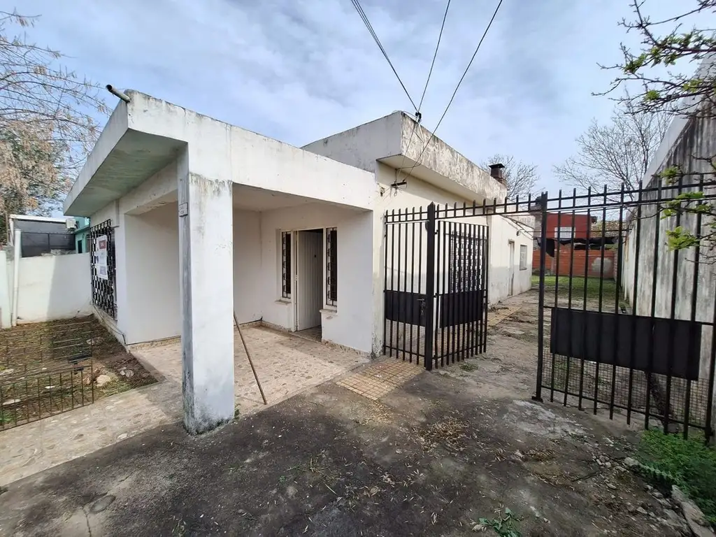 Venta casa 3 ambientes APTA CREDITOS J.C PAZ