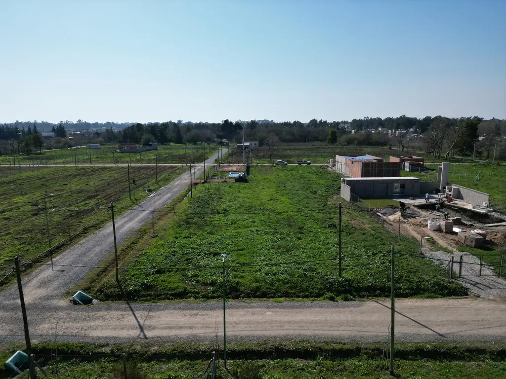 3 Terrenos contiguos en  Parque sicardi a 100 mts del asfalto