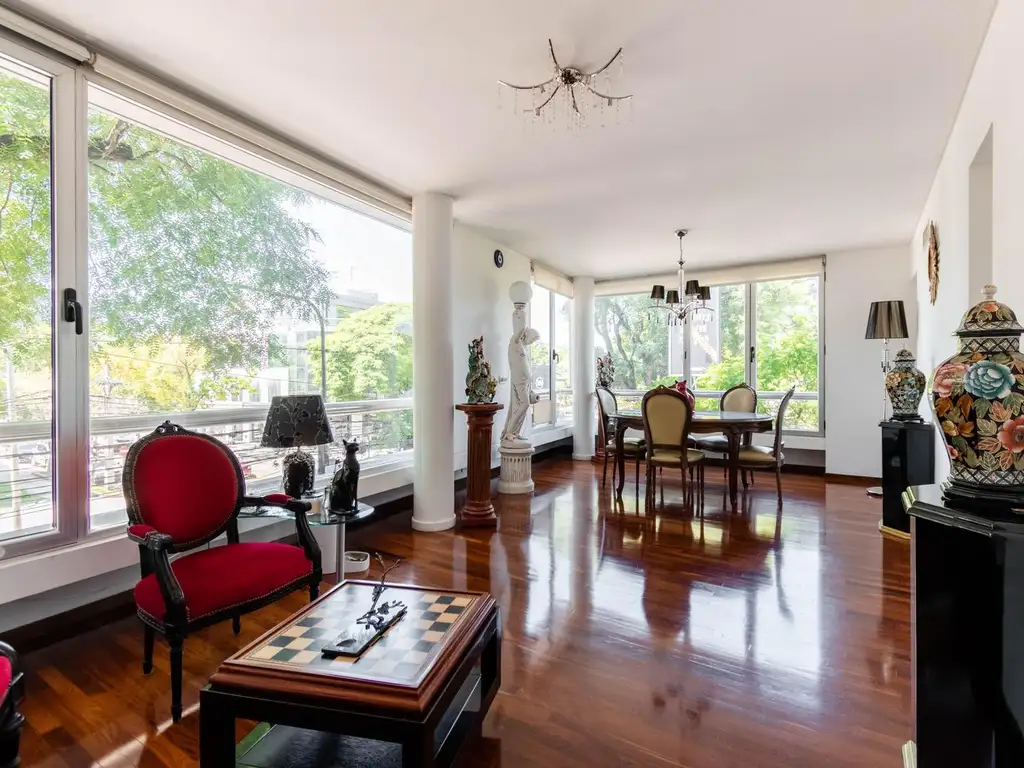 IMPECABLE DEPARTAMENTO DE CATEGORIA CON COCHERA Y AMENITIES SOBRE AV. LIBERTADOR EN MARTINEZ.