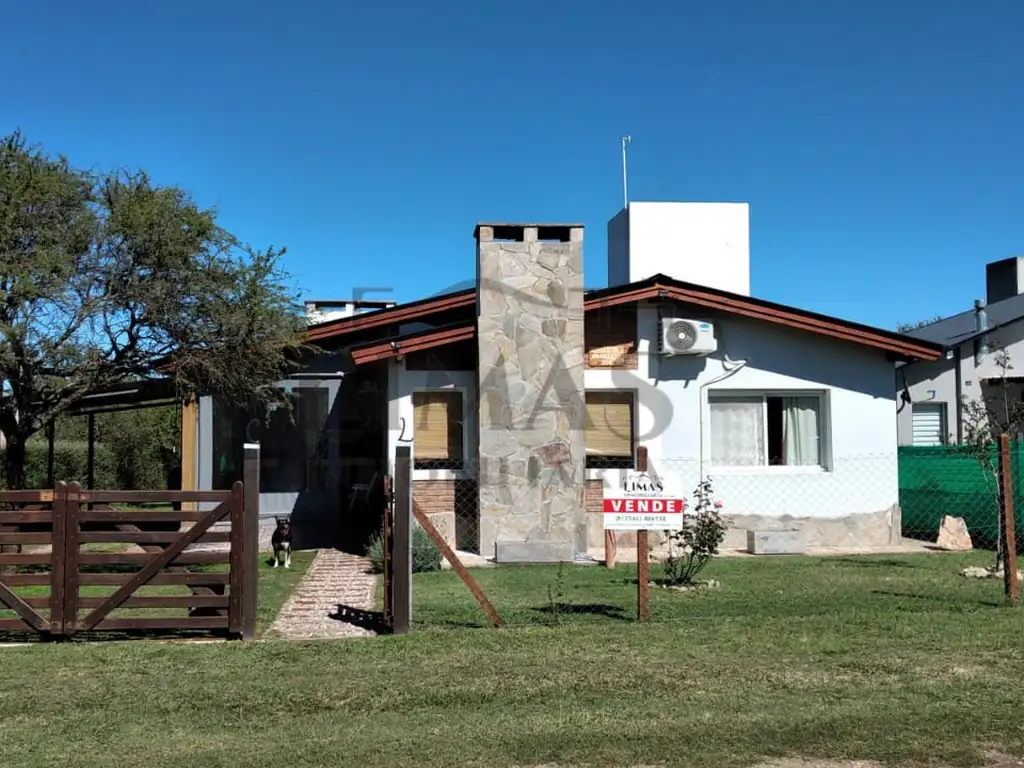 Los Reartes- Casa 100 m² Cub. en Terreno de 557 m²