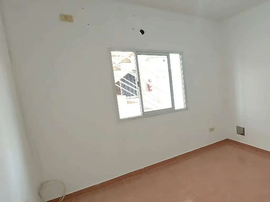 DEPARTAMENTO 2 AMBIENTES - VILLA CENTENARIO, RESISTENCIA