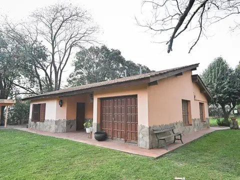 Hermosa y amplia casa quinta con dos propiedades