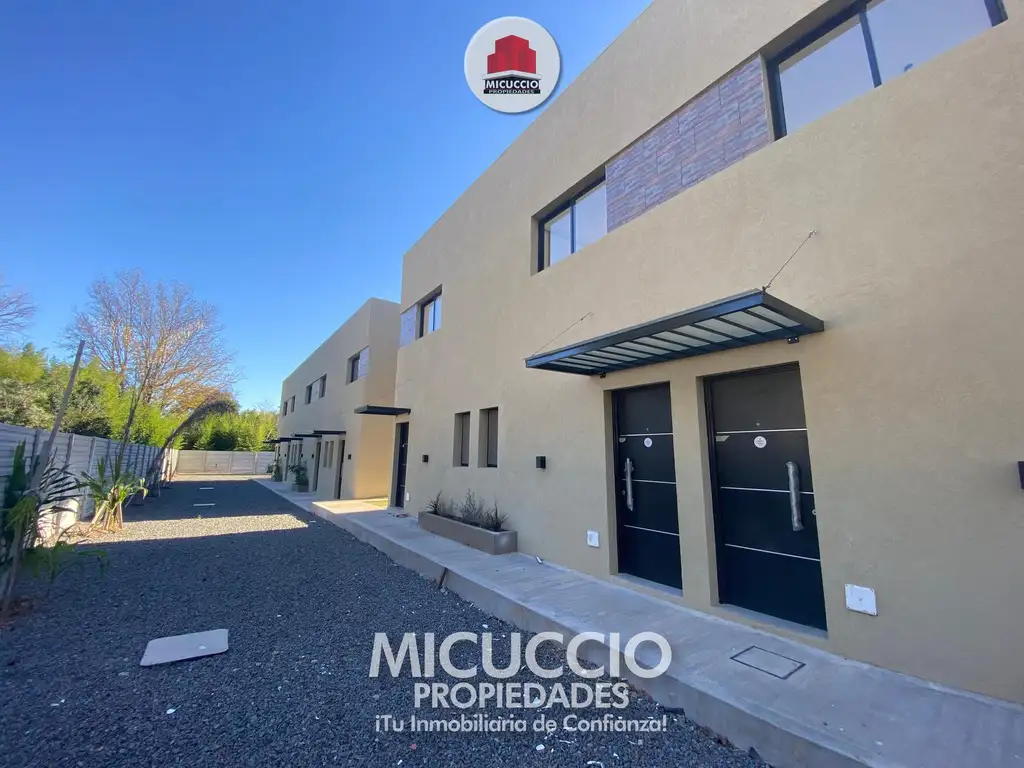 Dúplex en venta, Lamadrid 264, a dos cuadras de Av. San Martín, Escobar centro