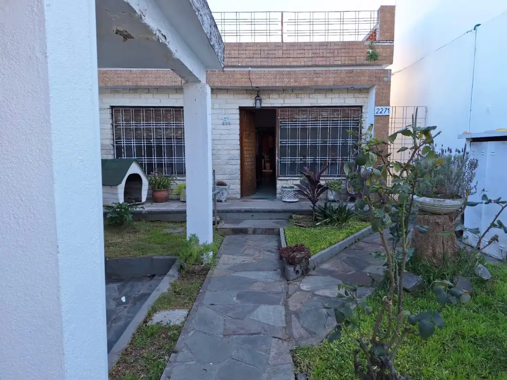 venta casa 3 ambientes a reciclar  chilavert  jose leon suarez -