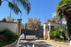 OPENHOUSE INMOBILIARIA VENDE FLAMANTE CASA EN BARRIO PRIVADO EL TREBOL!!