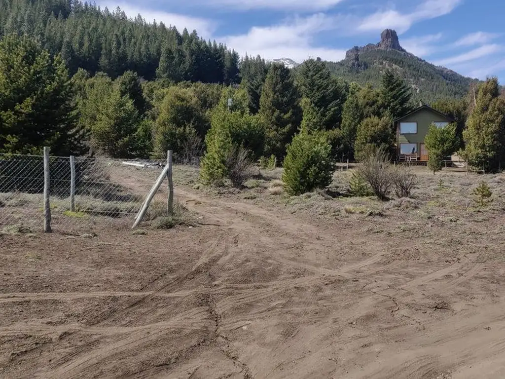 Lote plano con vistas únicas en Meliquina