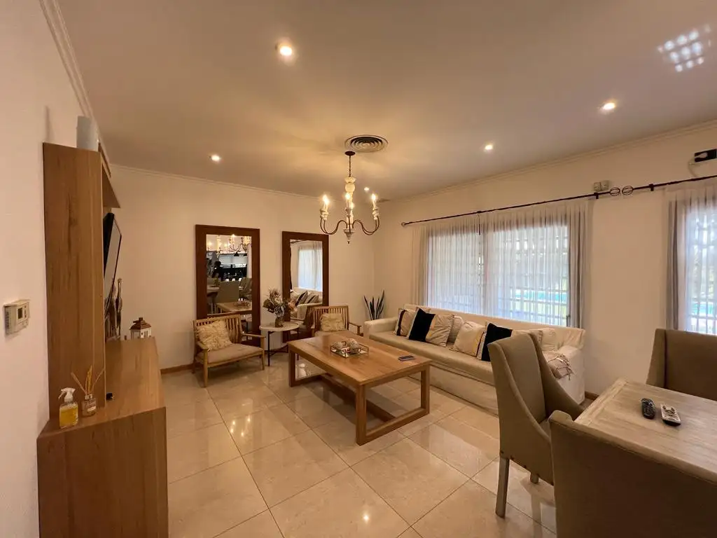 Casa en Venta en Lobos
