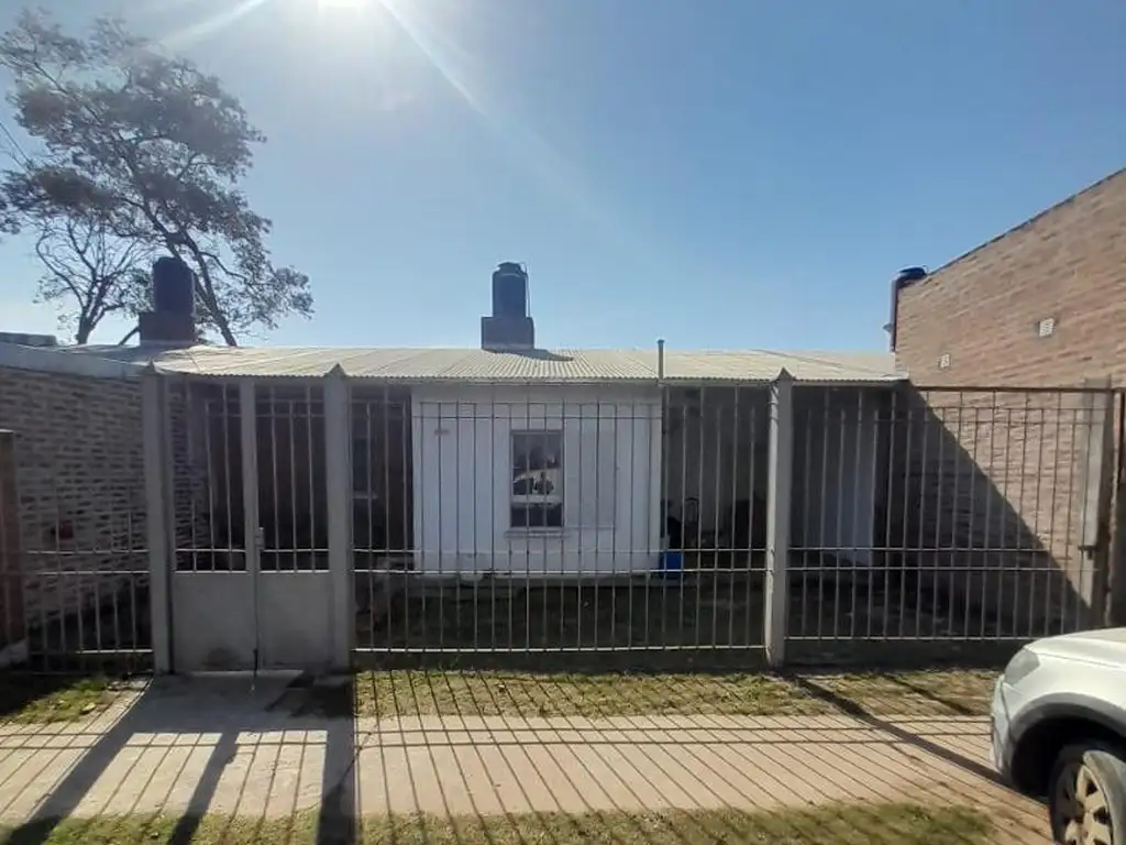 Casa de 2 dormitorios en Venta! Zona Norte