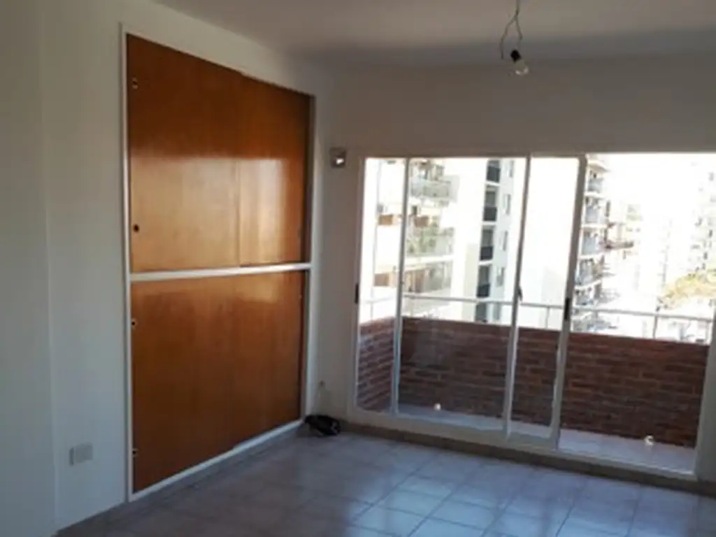 Depto. 1 AMB Fte Balcon 35 m2 Lumin