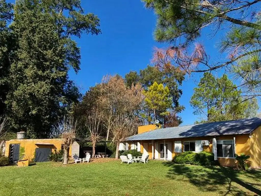 Venta - Casa - Barrio Los Pinos - Exaltación de la cruz