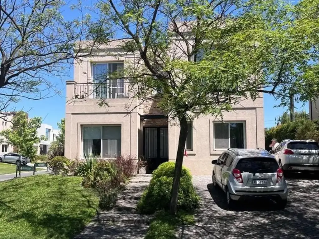 Casa en alquiler en Tigre