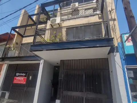 Hermoso departamento de 3 ambientes en planta baja en excelente zona.