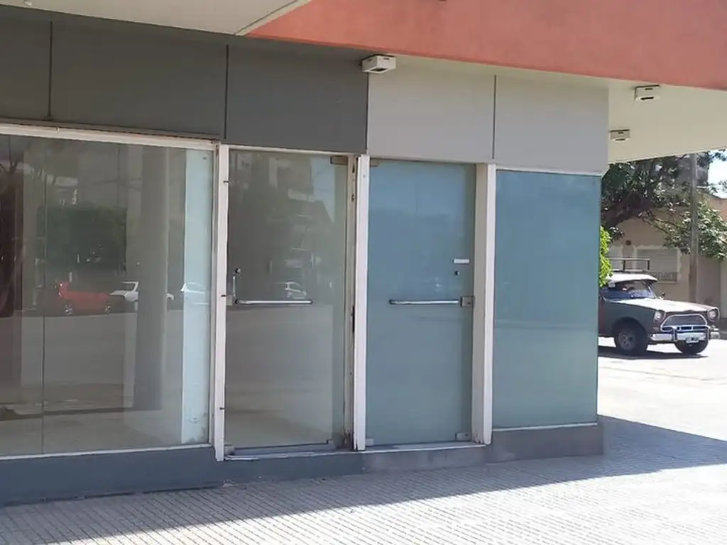 VENTA LOCAL COMERCIAL ALTA CORDOBA 31 M2