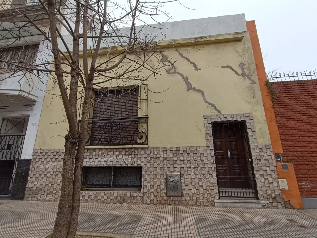 Casa  3 dormitorios en venta Almagro con TERRAZA