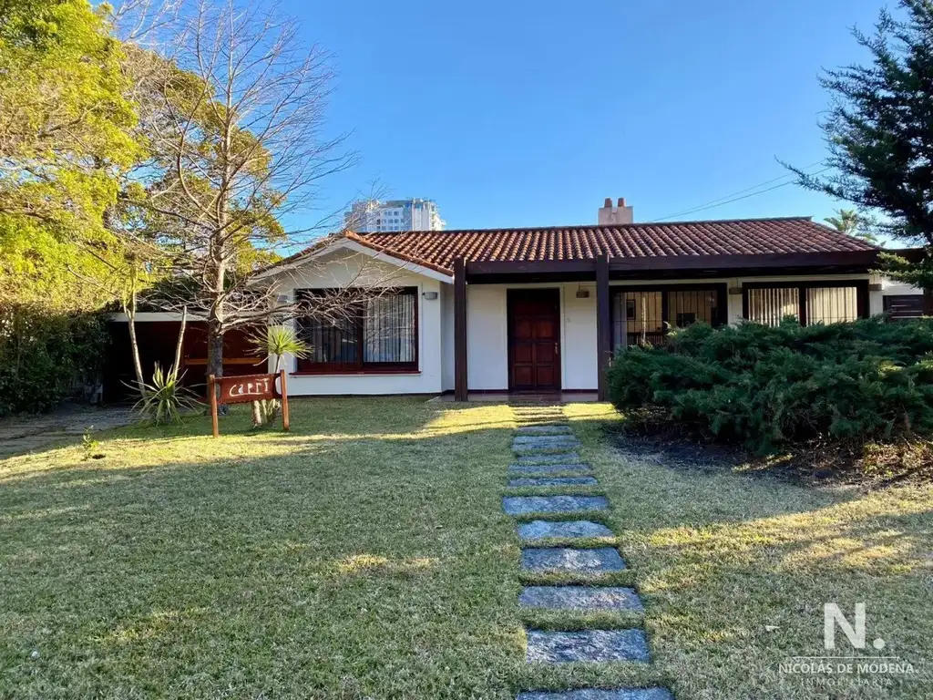 VENTA DE CASA DE 3 DORMITORIOS EN MANSA PUNTA DEL ESTE