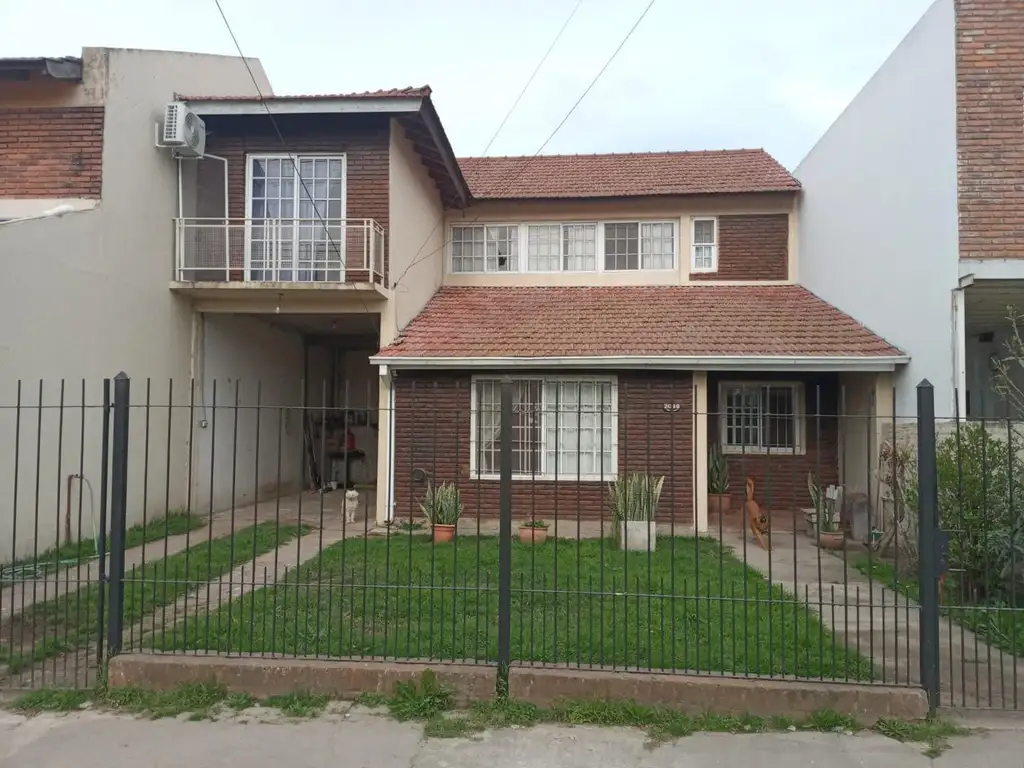 VENTA DE CASA EN VILLA DE MAYO