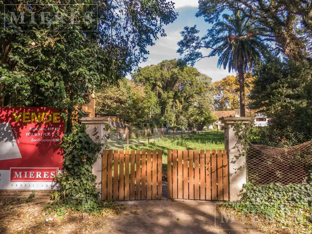 Terreno en venta en la mejor zona Beccar, Libertador al río.