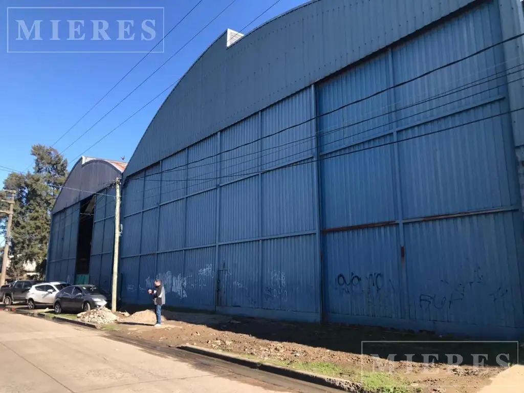 Gran Deposito en Venta de 1.800 m2 cubiertos - Rincón de Milberg