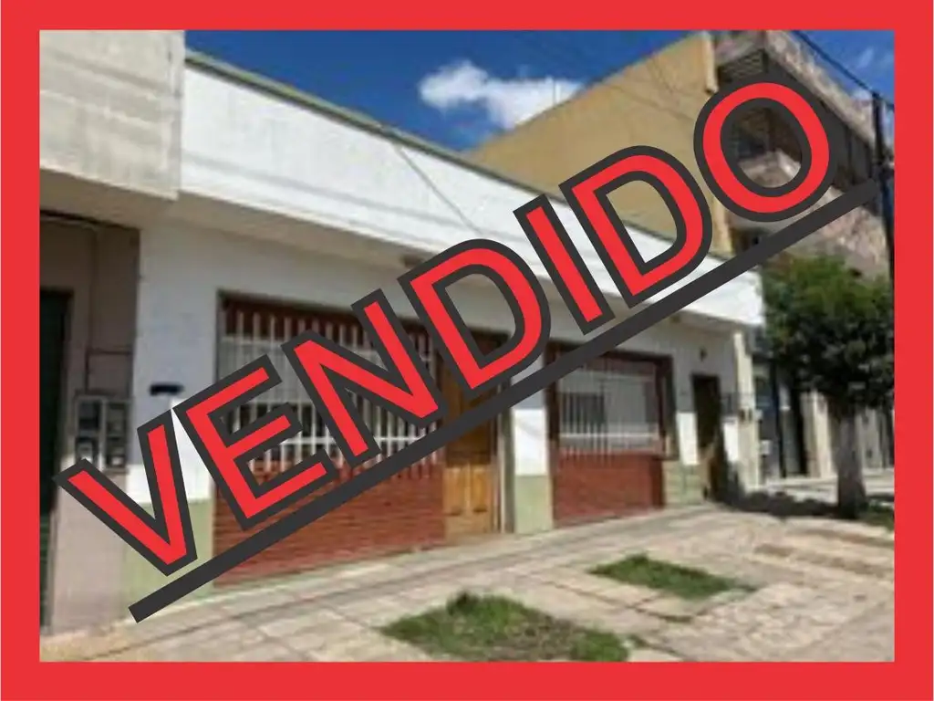 Casa en  venta en centro de G. de Laferrere