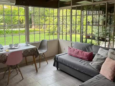 HERMOSA CASA EN UNA PLANTA CON JARDIN Y PISCINA - APTO CREDITO  OPORTUNIDAD 