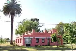 Áreas comunes piscina, club-house en Chacras De Abbott en .  en San Miguel del Monte, Buenos Aires