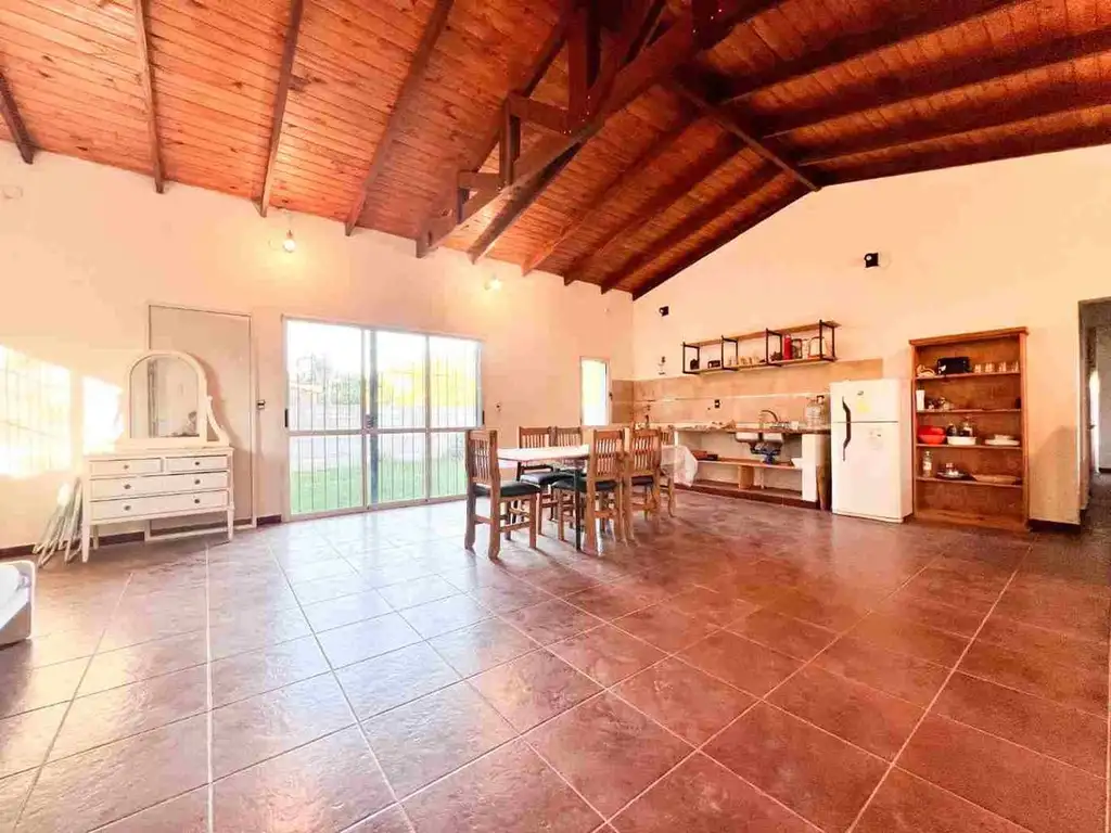 CASA DE DOS DORMITORIOS - VENTA - OLIVEROS