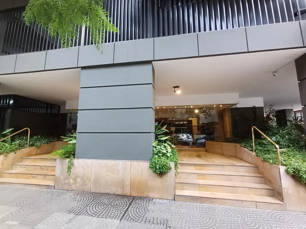 VENTA DEPARTAMENTO 4 AMBIENTES COCHERA  BELGRANO R  PATIO  BALCON  DEPENDENCIA