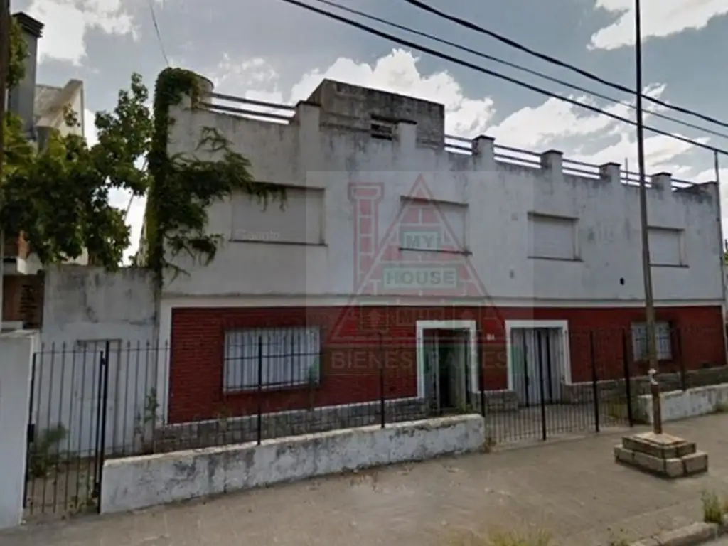 EDIFICIO DE OFICINAS Y SALON DE FIESTA, VENTA EN BECCAR.