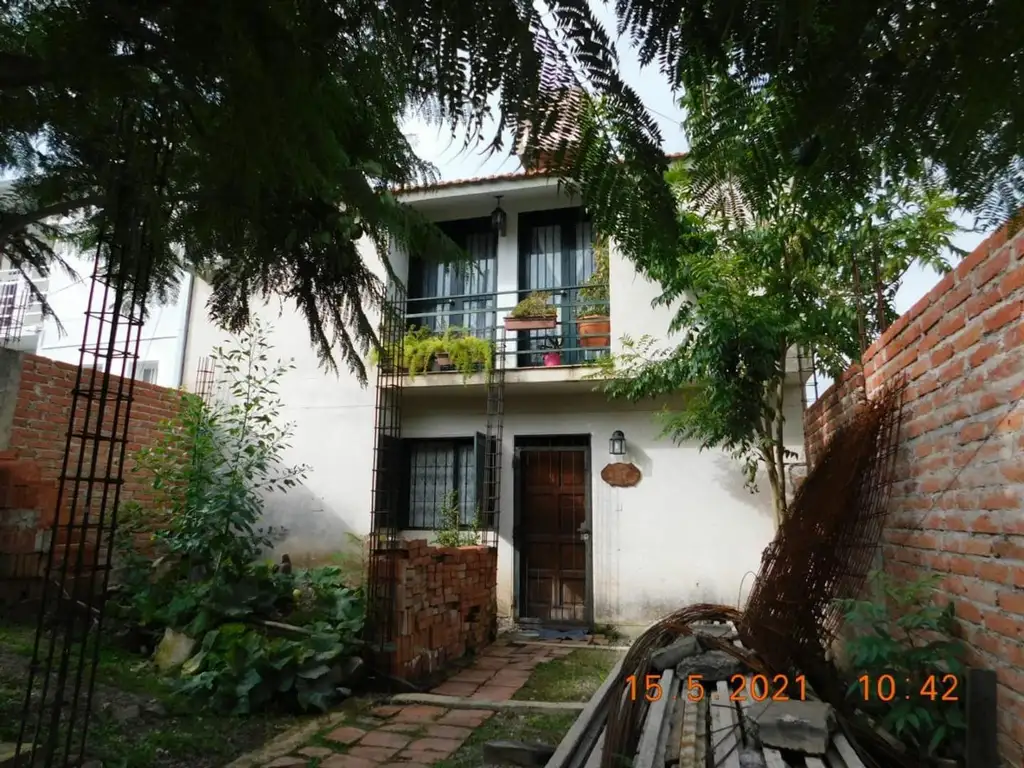 DUPLEX EN Bº TRES CERRITOS