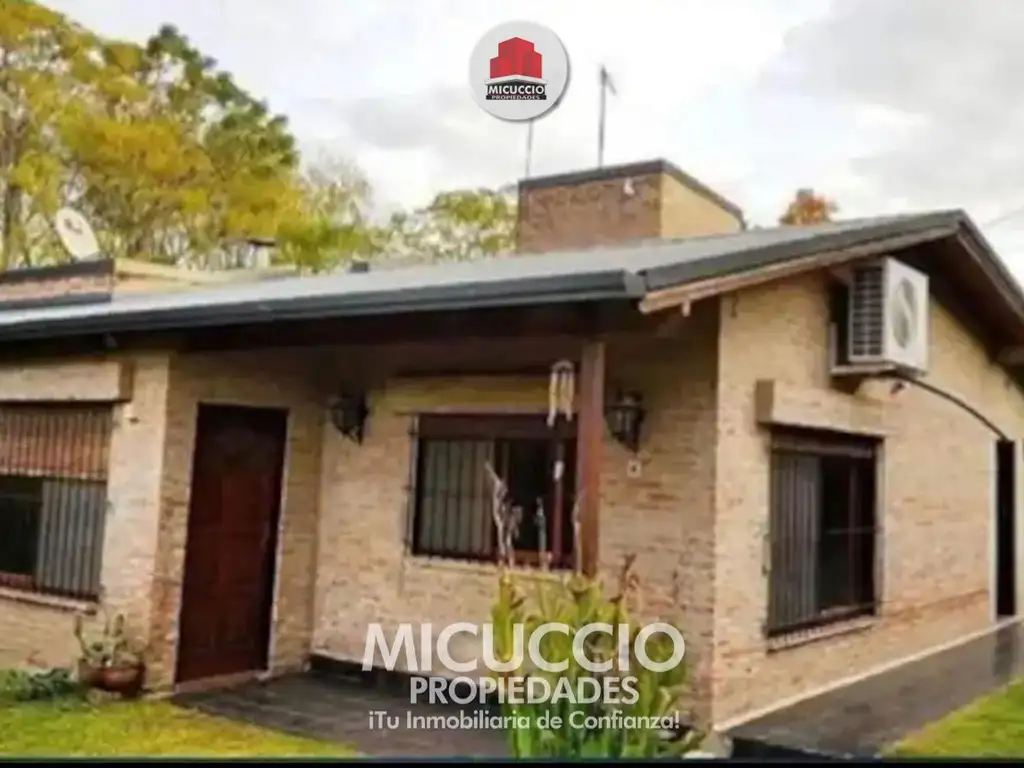 Casaquinta en venta, Modigliani 1526, barrio El Cazador. SE ACEPTAN PERMUTAS.